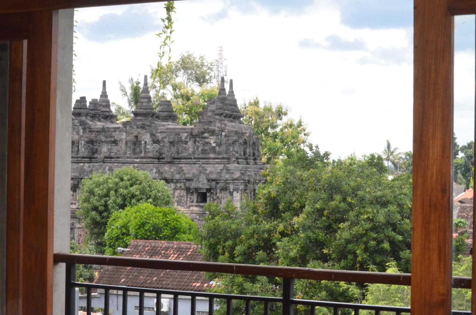 Ohmmstay - Rumah Pendopo Tanjungtirto Exteriér fotografie