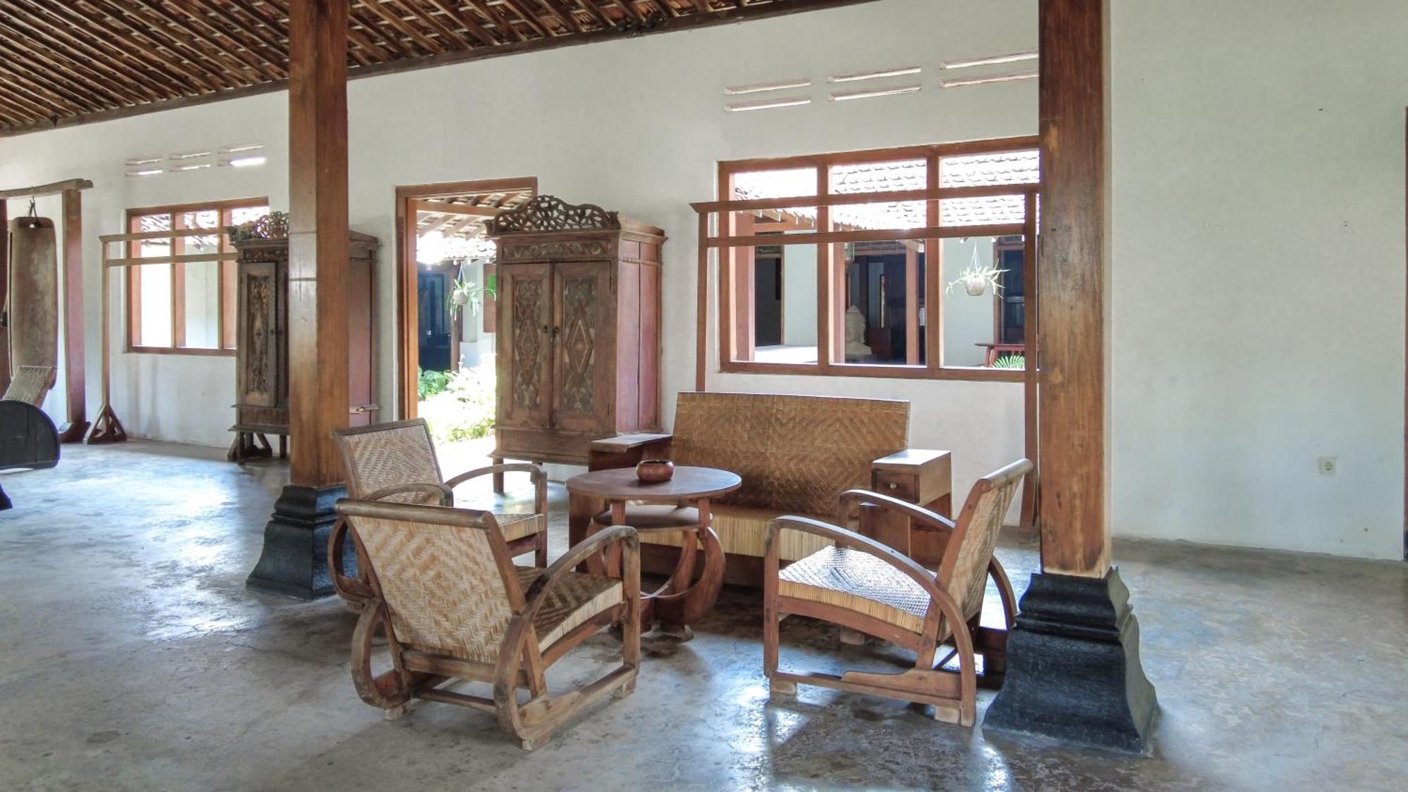 Ohmmstay - Rumah Pendopo Tanjungtirto Exteriér fotografie