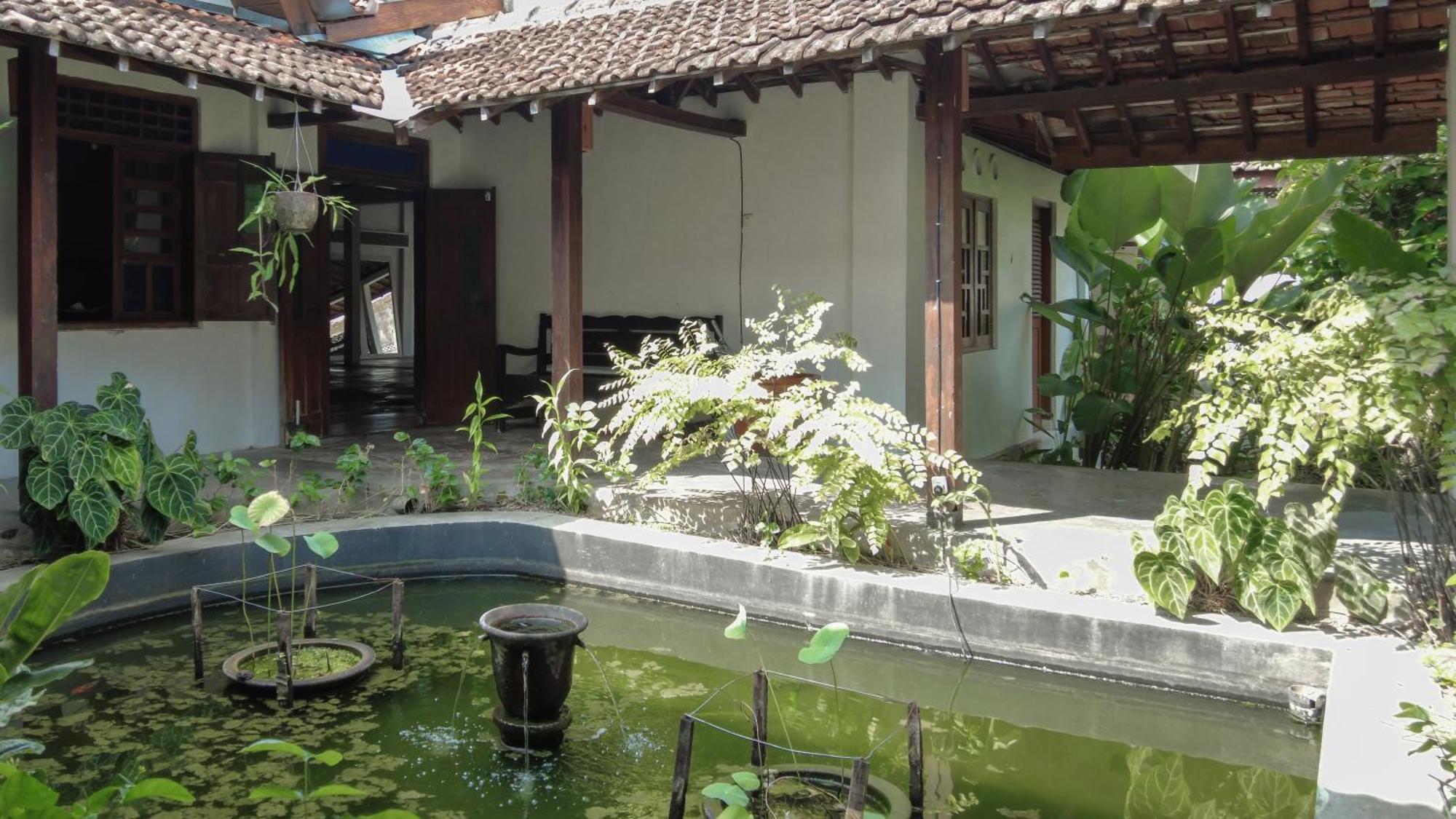 Ohmmstay - Rumah Pendopo Tanjungtirto Exteriér fotografie