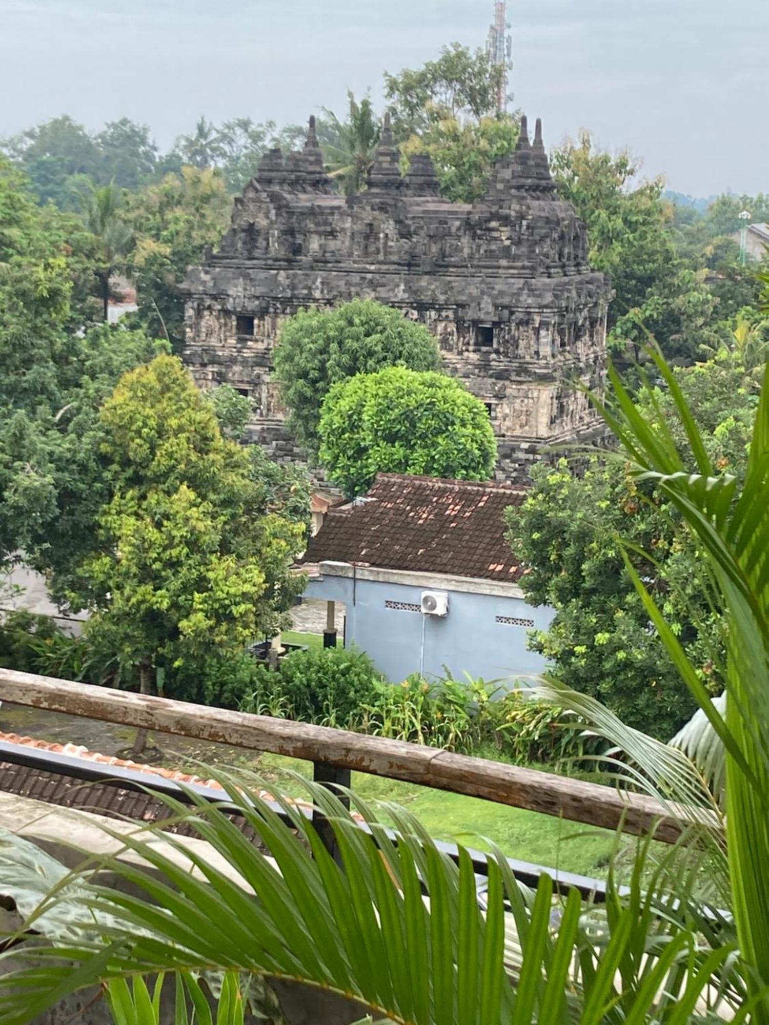 Ohmmstay - Rumah Pendopo Tanjungtirto Exteriér fotografie